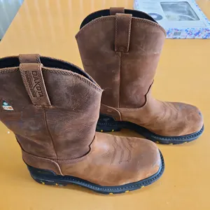 Protective footwear size 11 Dakota