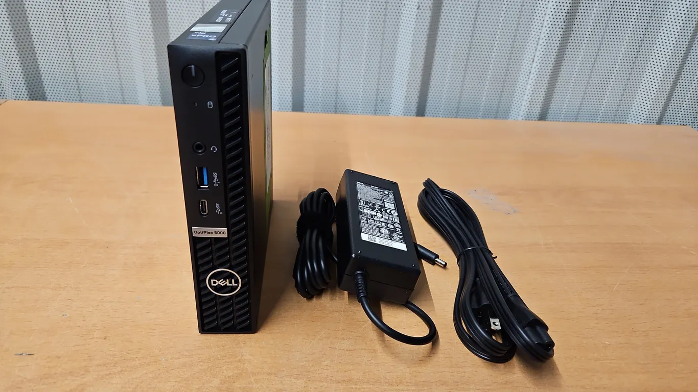 DELL Optiplex 5000 desktop 16GB with power cable