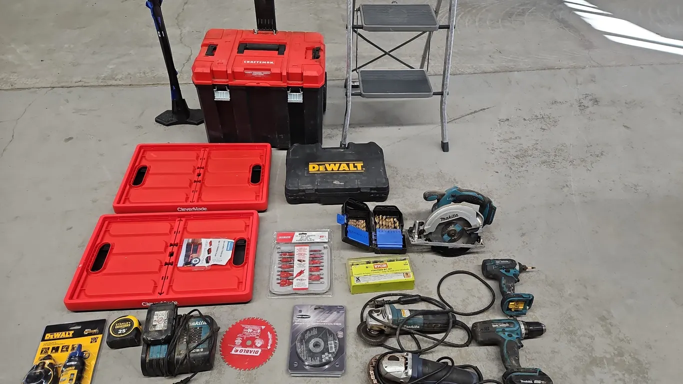 Assorted Tools, Step ladder,Bike Air Pump