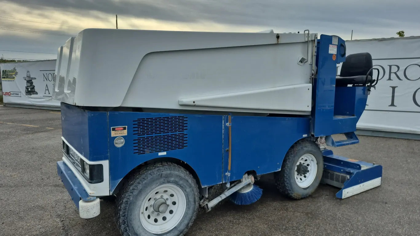 2005 Zamboni 520 Ice Resurfacer