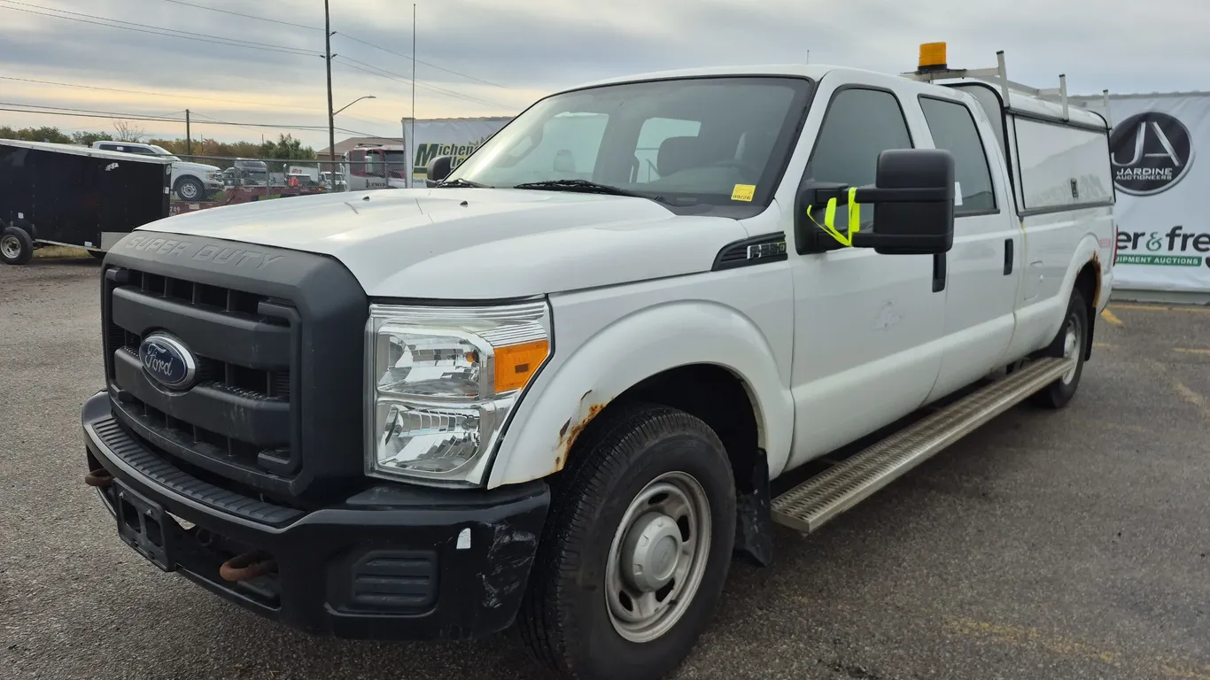 2014 Ford F-250 Super Duty 4x2 XL 4dr Crew Cab 6.8 ft. SB Pickup RWD