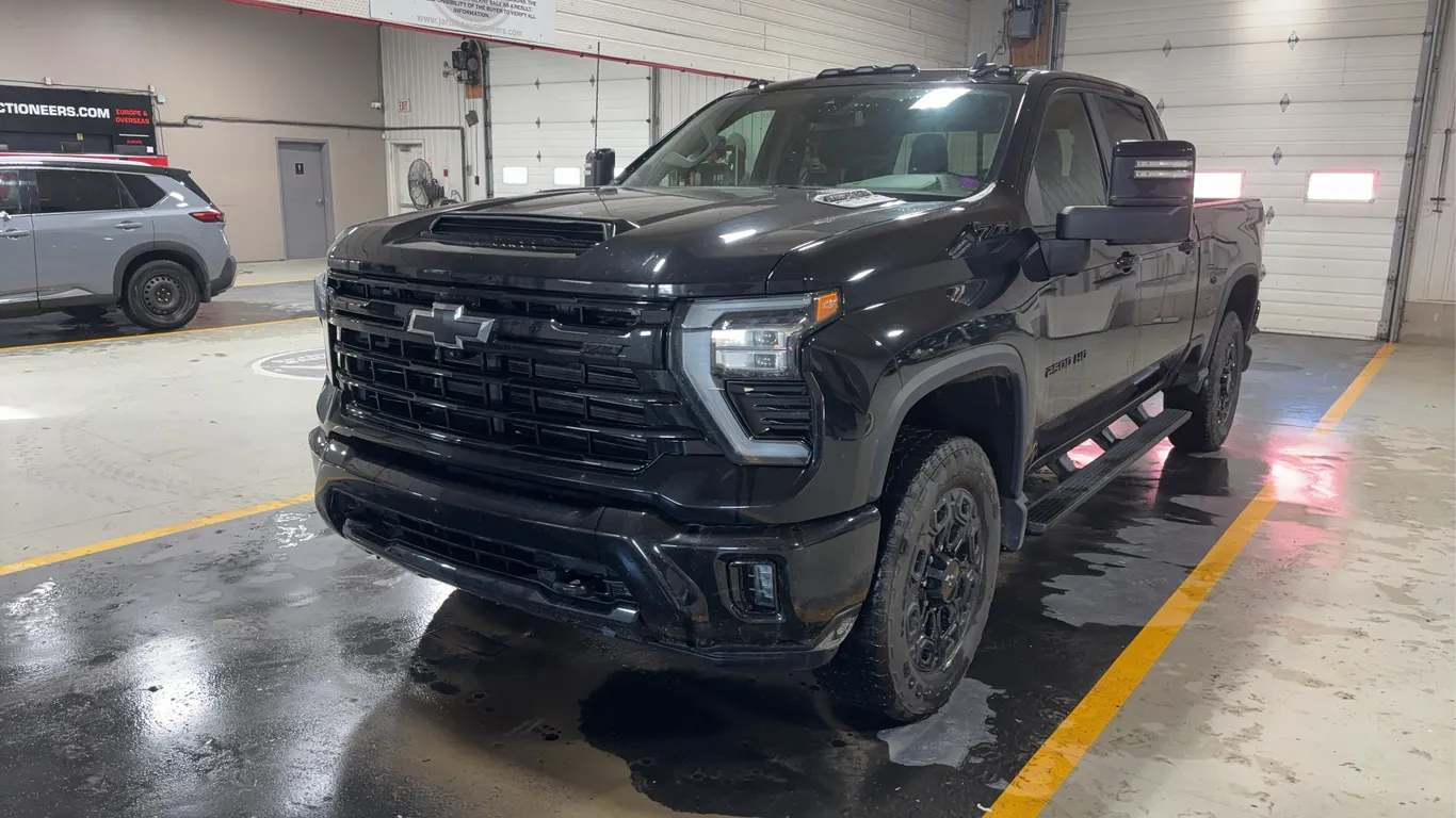 2024 Chevrolet Silverado 2500HD LT Crew Cab Short Box 4WD