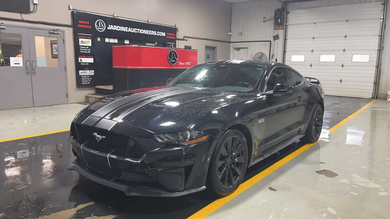2022 Ford Mustang GT Premium 2dr Fastback