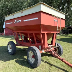 Demco 365 Gravity Wagon