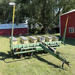John Deere 7000 6row30 Planter