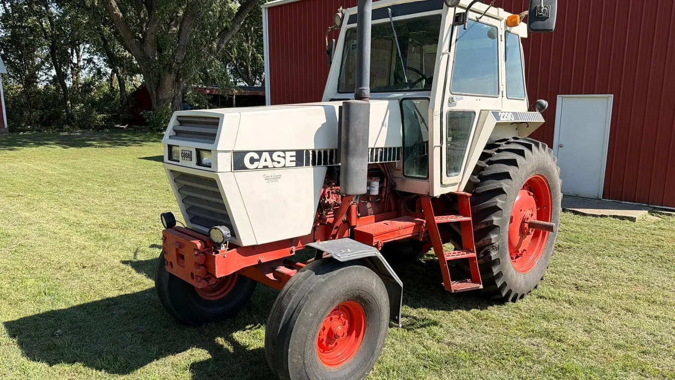 Case 2290 2WD Tractor