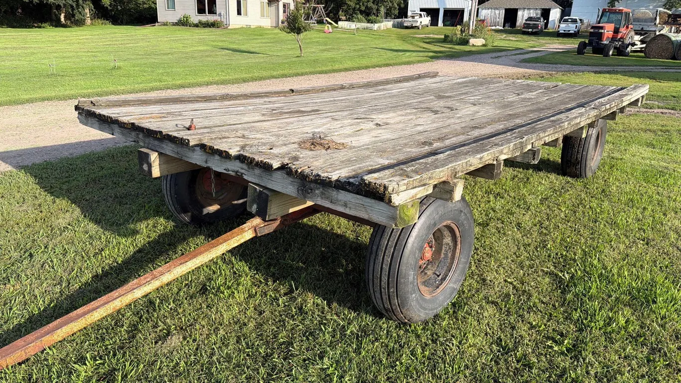 105” x 16ft Wood Flatbed