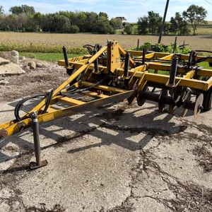 Landoll 275 Chisel Plow