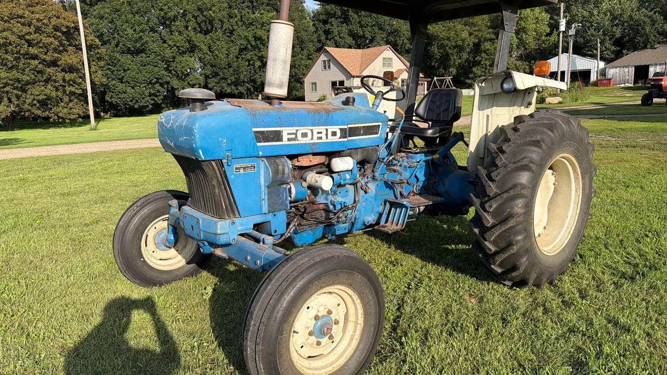 Ford 4630 2WD Tractor