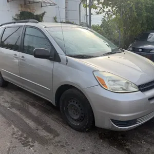 2005 Toyota Sienna Van