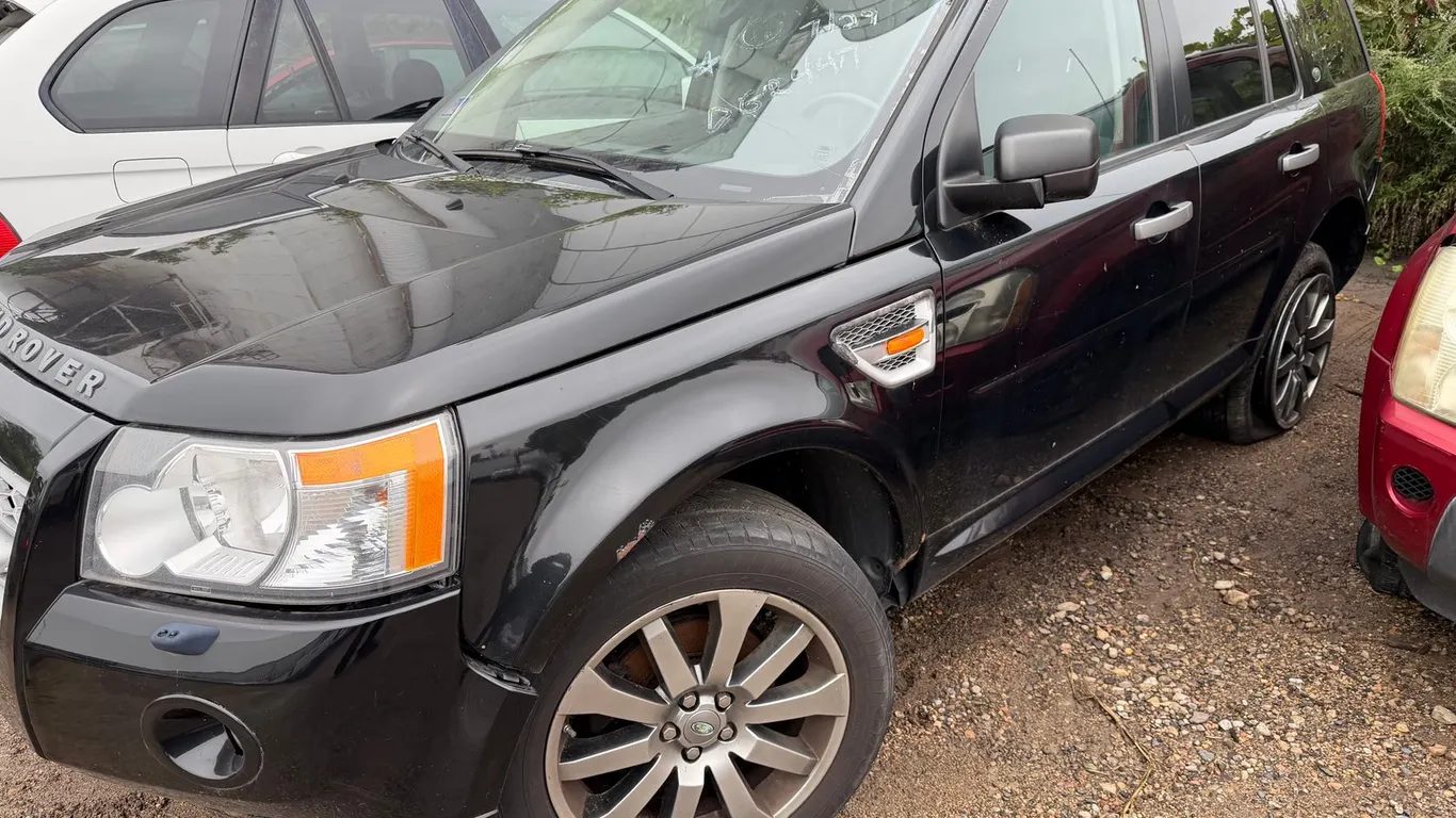 2008 Land Rover LR2 Multipurpose Vehicle (MPV)