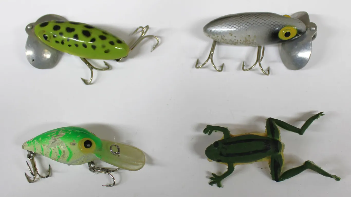 Frog and Fish Fishing Lures
