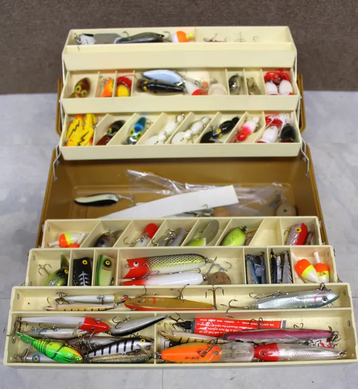 Old Pal Woodstream 1290 Tackle Box w/ Lures