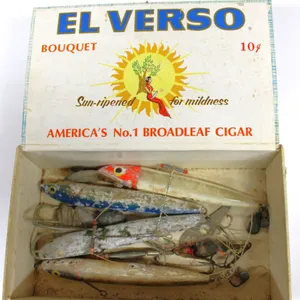 El Verso Cigar Box With Fishing Lures