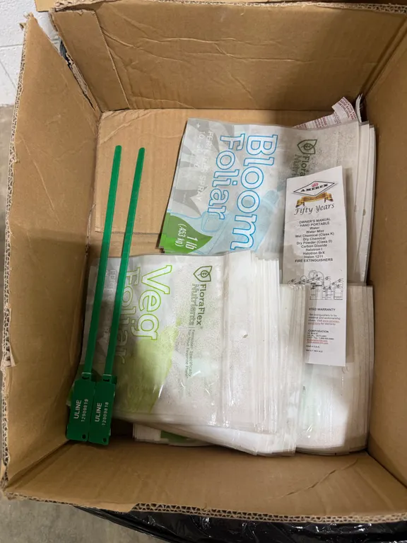 Mixed Pallet Of FloraFlex Items