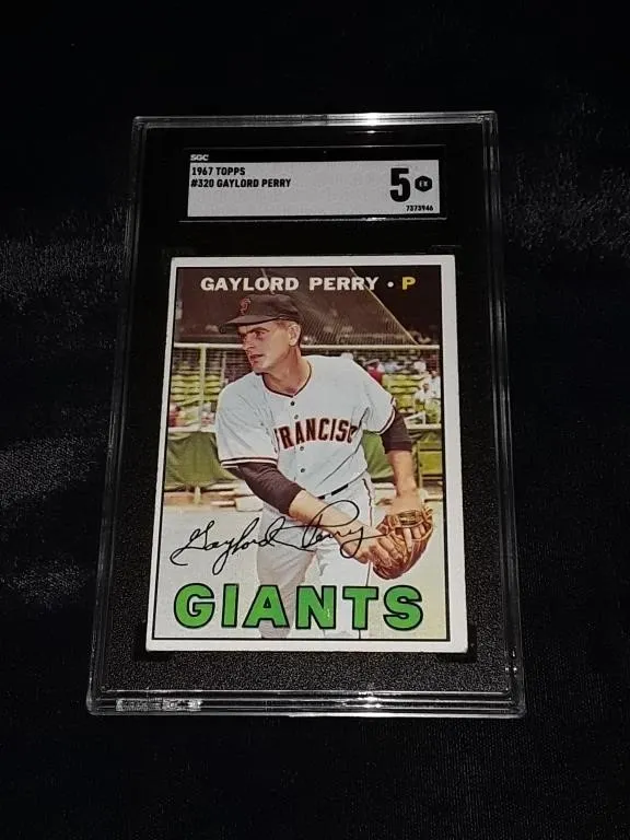 1967 Topps Gaylord Perry SGC 5