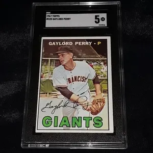 1967 Topps Gaylord Perry SGC 5