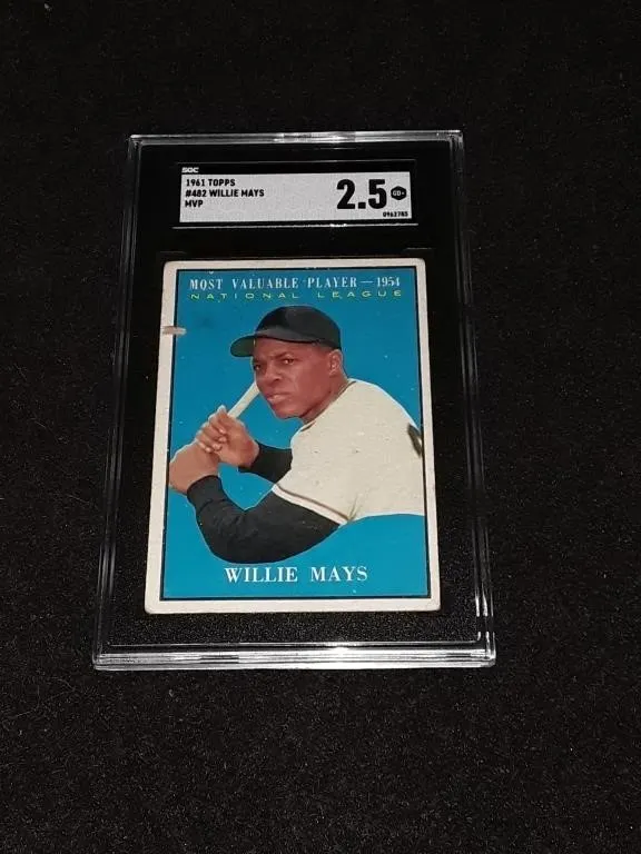 1961 Topps Willie Mays SGC 2.5