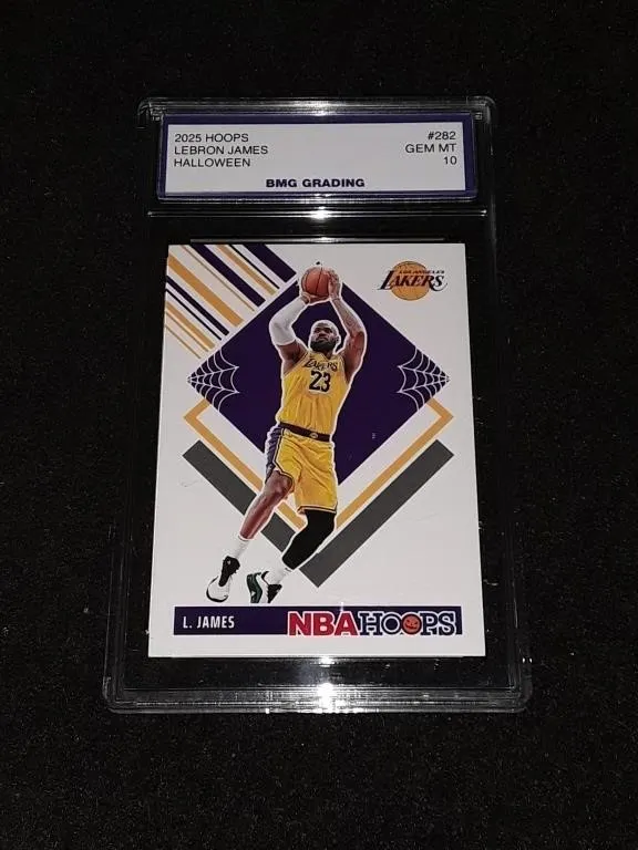 Lebron James 2025 Hoops Halloween GEM MT 10