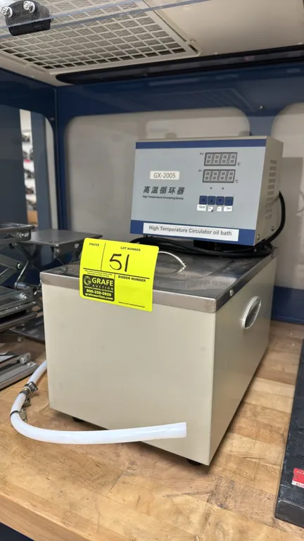 GX-2005 high-temperature circulator oil bath. Features dual digital LED displays, push-button controls, stainless steel bath chamber with lid, interna