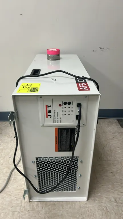 2022 Jet AFS-1000B air filtration system. Features 3-speed settings, 2H/4H/8H timer, mounting brackets, and includes remote control. S/N: 22074775. El