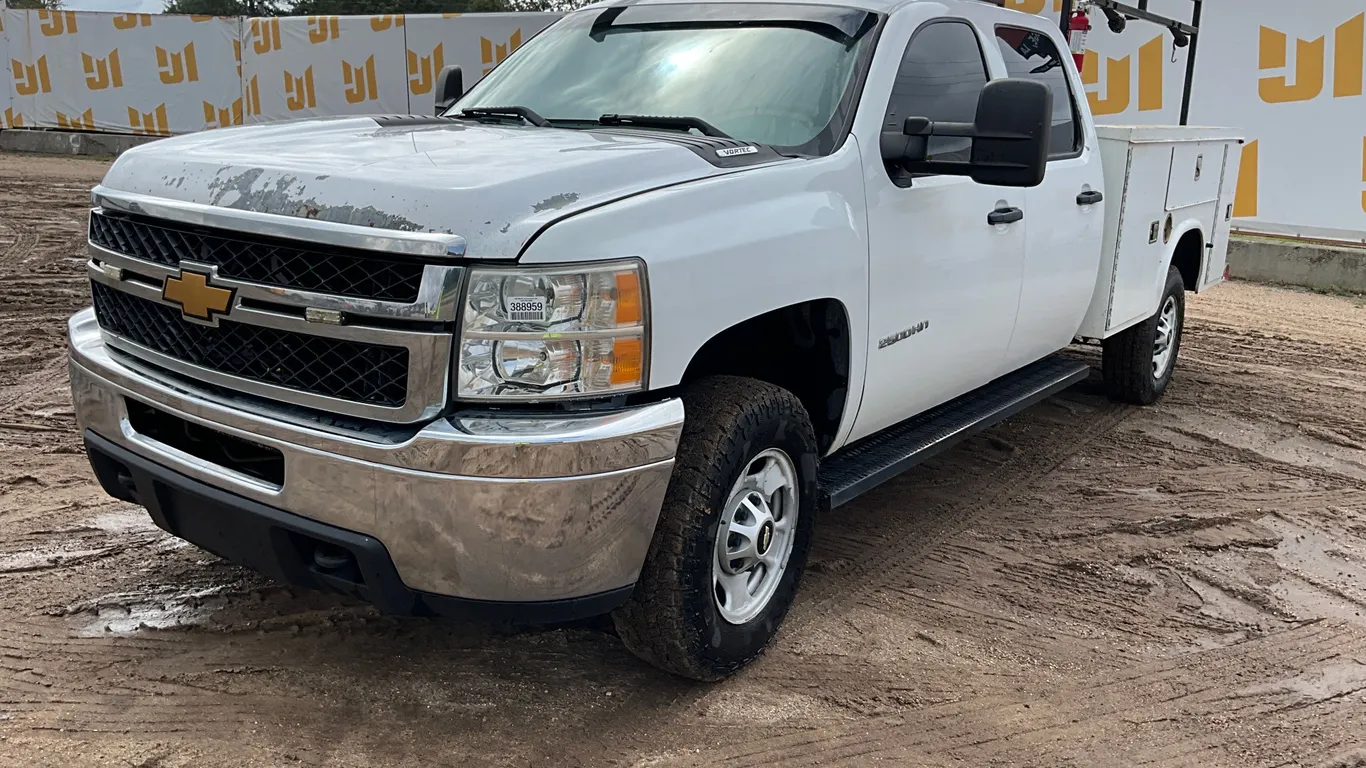 2014 CHEVROLET SILVERADO 2500 HD S/A UTILITY TRUCK VIN: 1GB1CVCG8EF165658
