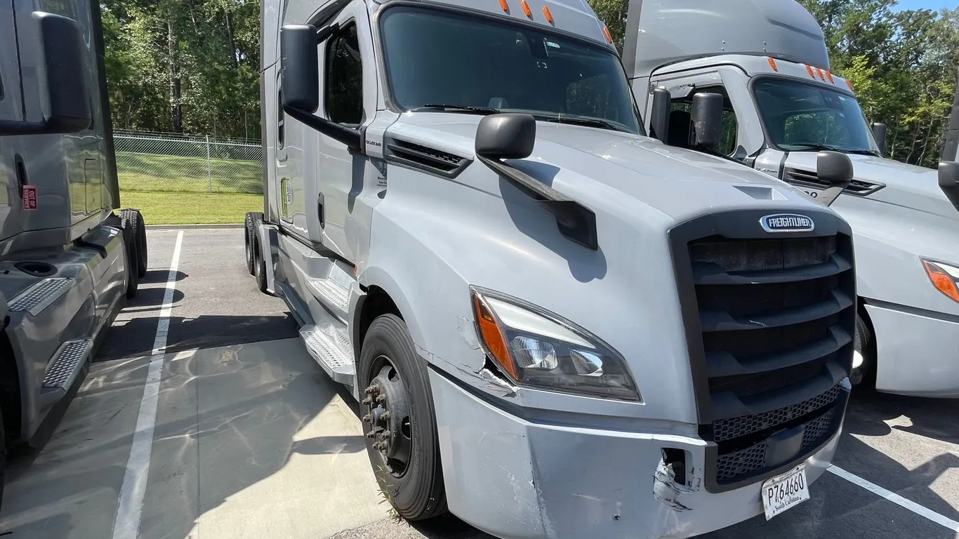 2019 FREIGHTLINER CASCADIA TANDEM AXLE TRUCK TRACTOR VIN: 3AKJHHDR2KSKR8716