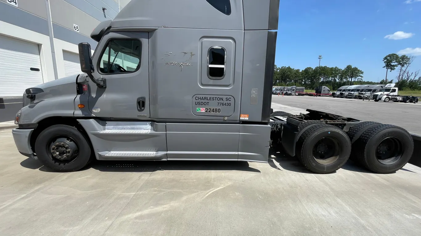 2016 FREIGHTLINER CASCADIA TANDEM AXLE TRUCK TRACTOR VIN: 1FUJGLD53GLGZ4159