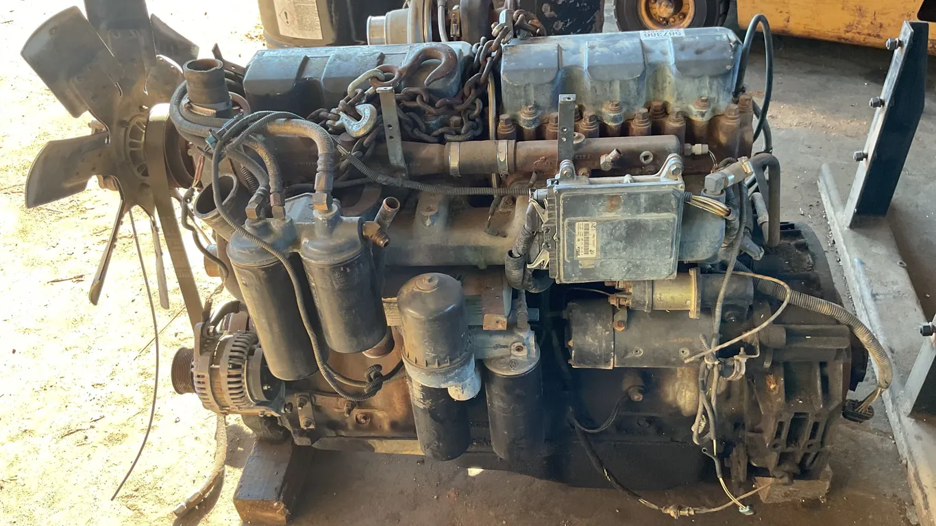2000 MACK E7-460 SN: OM3082 ENGINE