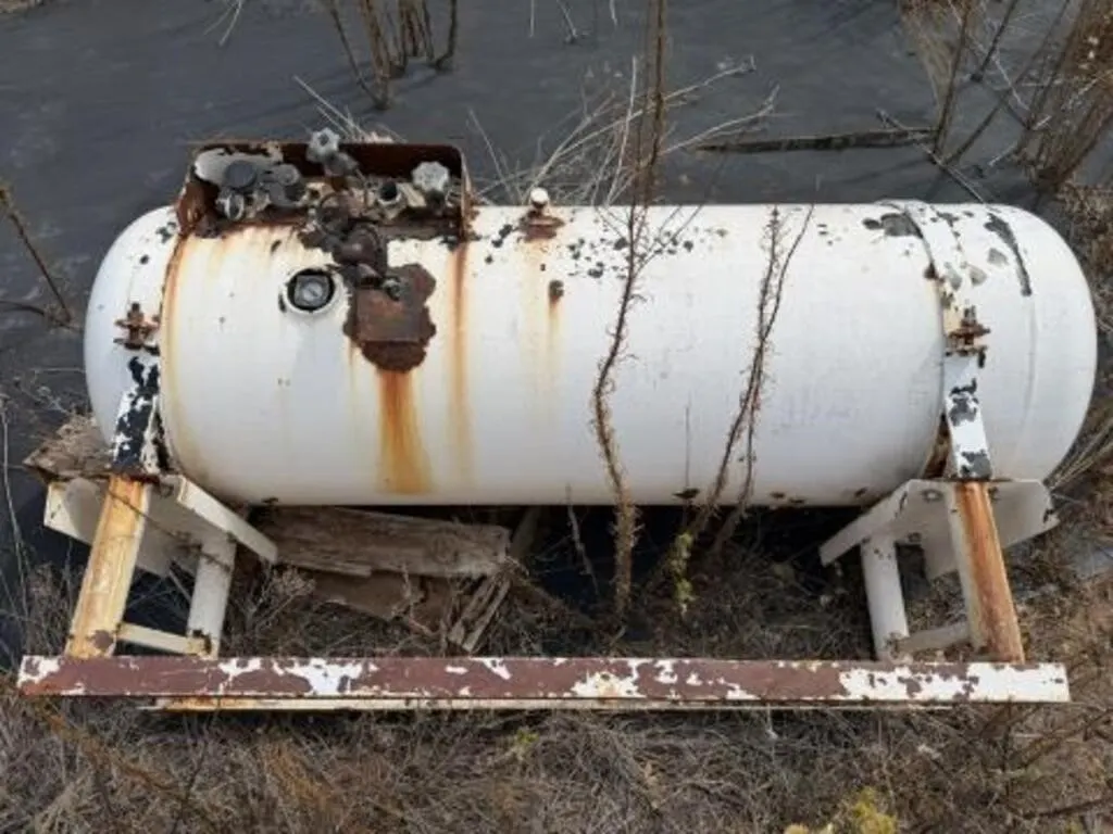105 +/- Gal. Propane Tank