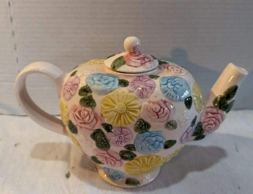 vintage Floral Pastels Teapot