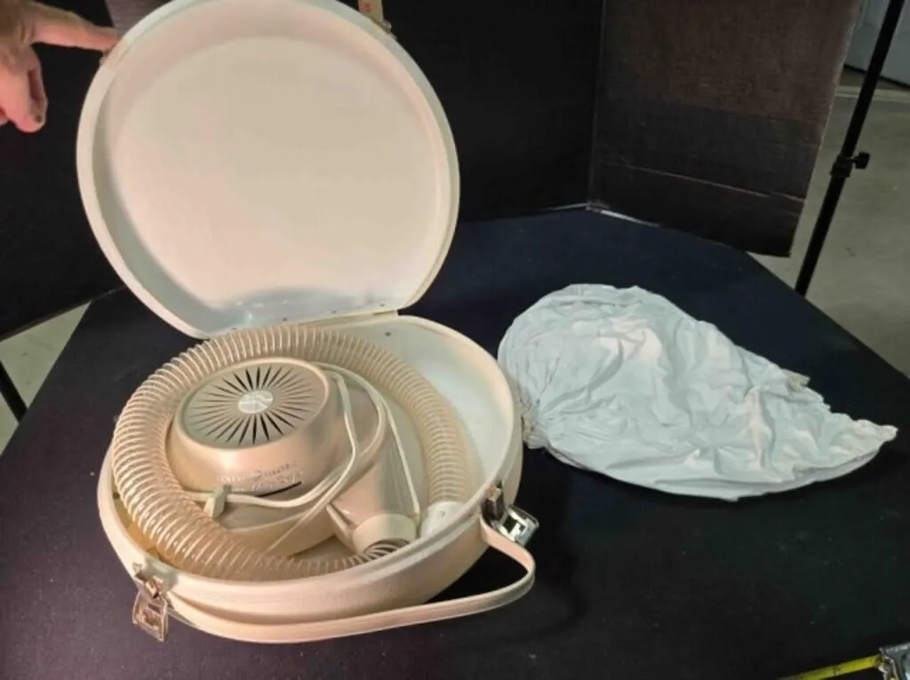 GE Portable Hair Dryer, vintage