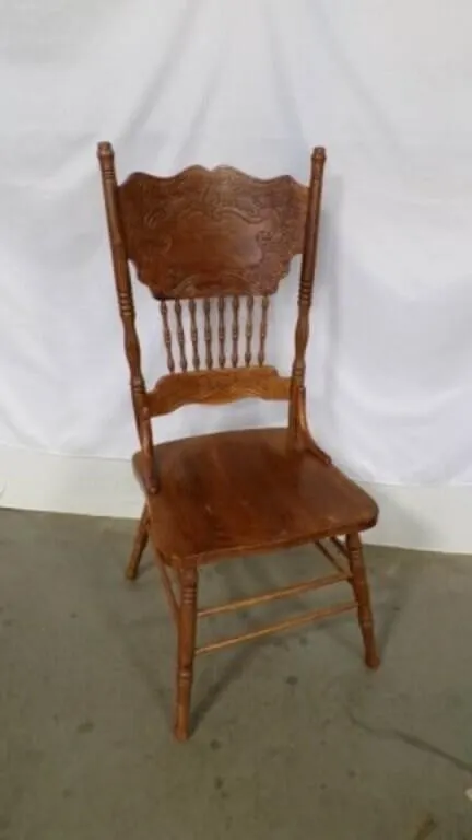 Antique American Pressed-Back Oak Wood Chair