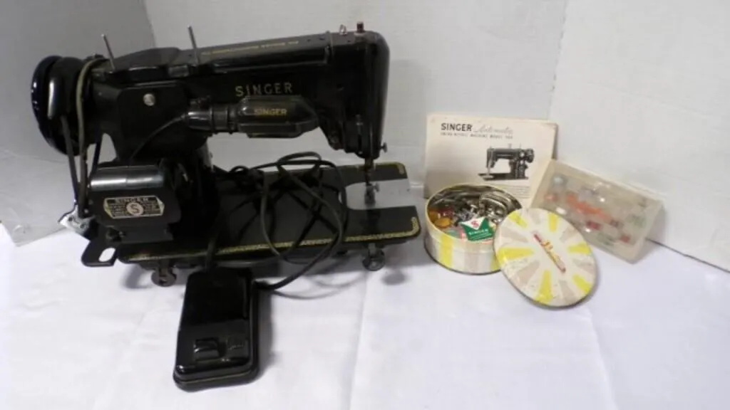 Vintage Singer Model 306 Complete Sewing Kit w/
