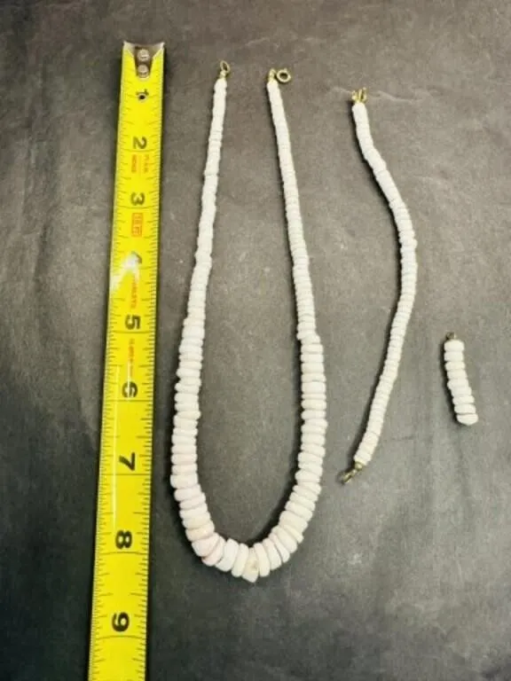 Vintage White Puka Shell Necklace 15" &