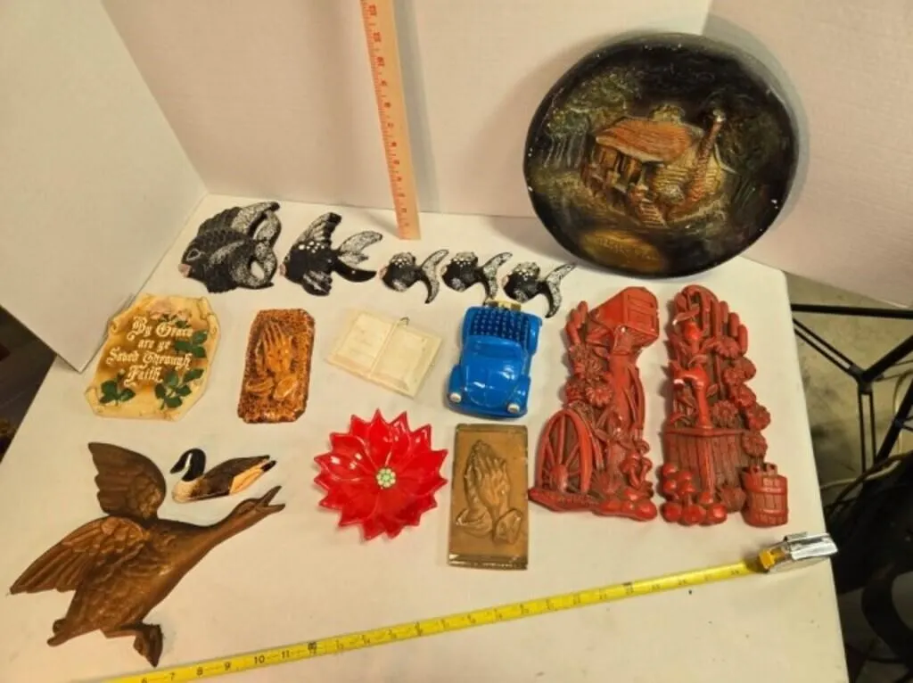 MCM / Mid-Century Plaster Wall Decor