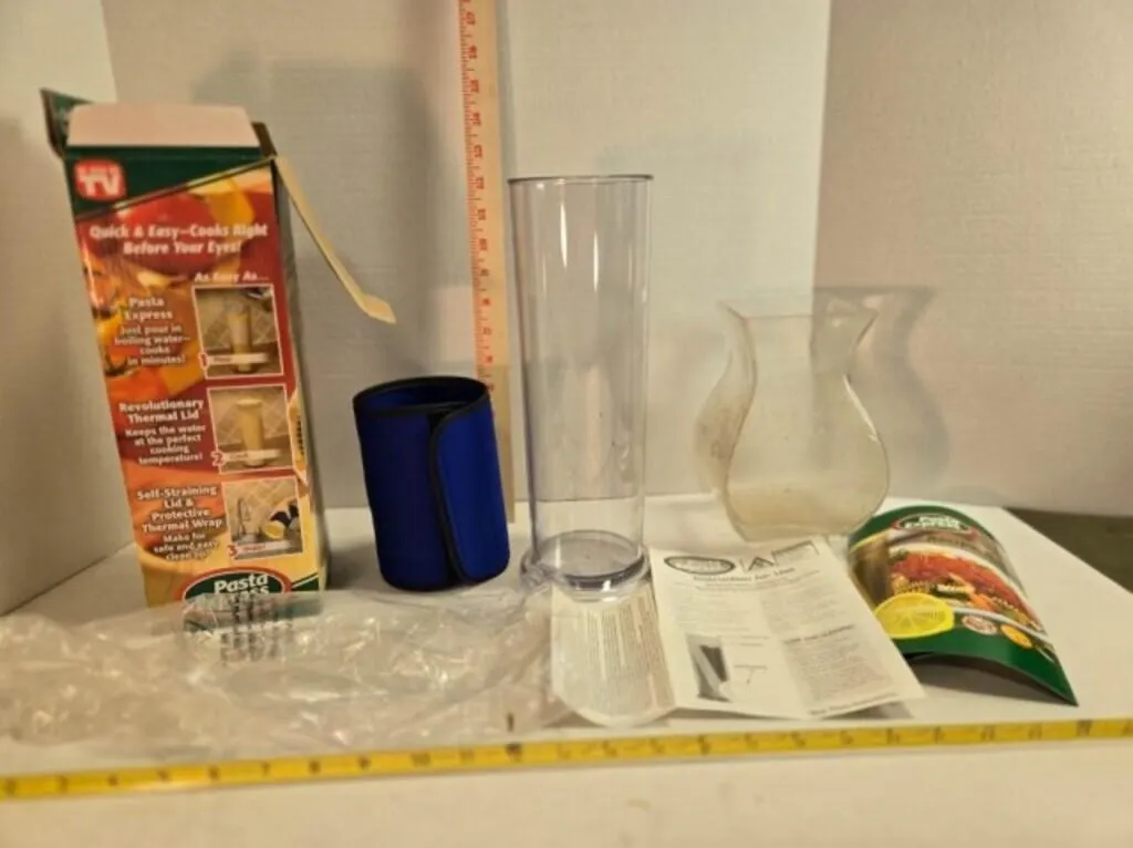 8" glass vase & Pasta Express pasta cooker