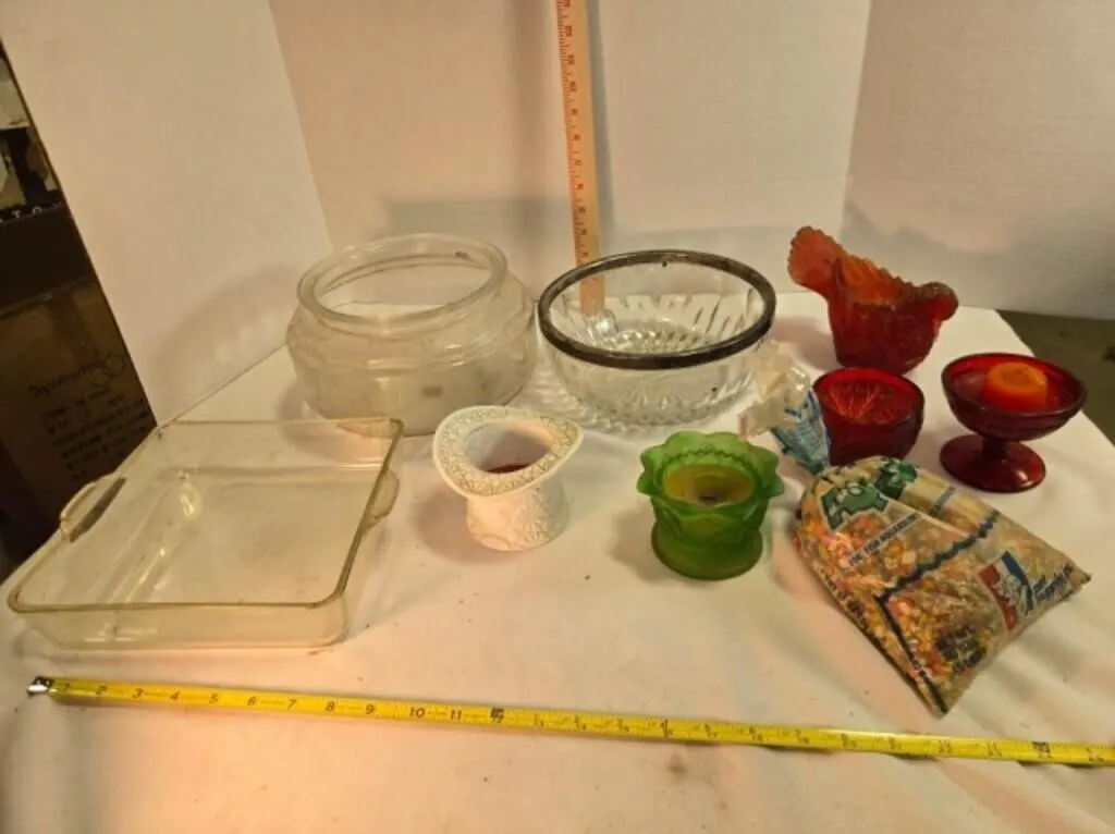 2 Bowls & aquarium rock, Pyrex dish, candle holder
