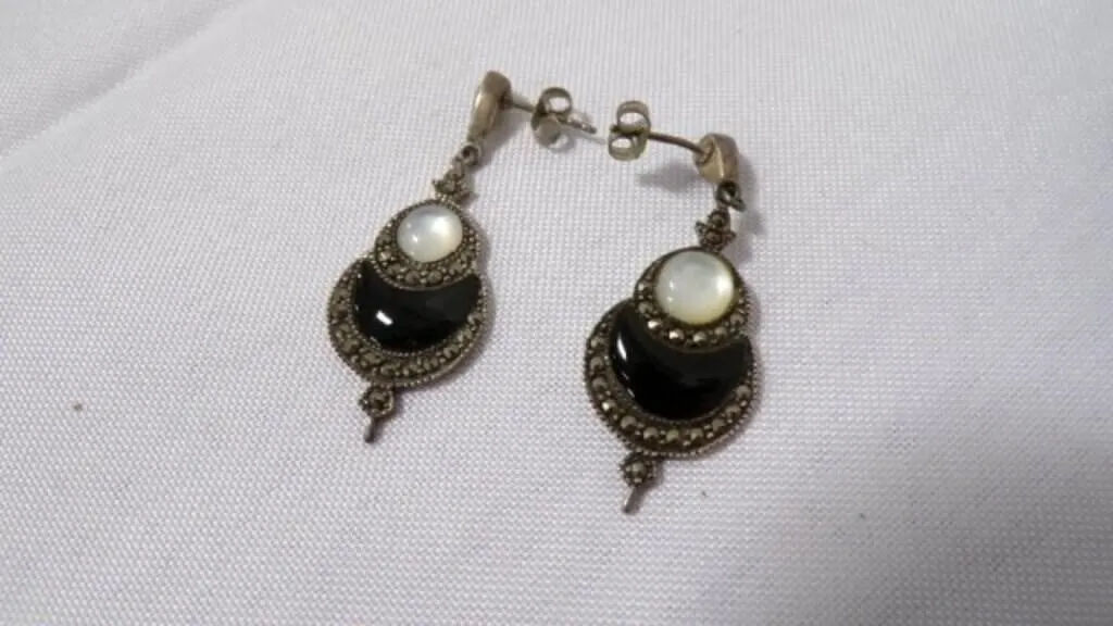 Vintage Black Onyx/MOP Sterling Silver Earrings
