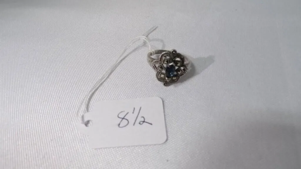 Vintage Art Deco Sterling Silver Blue Crystal Ring