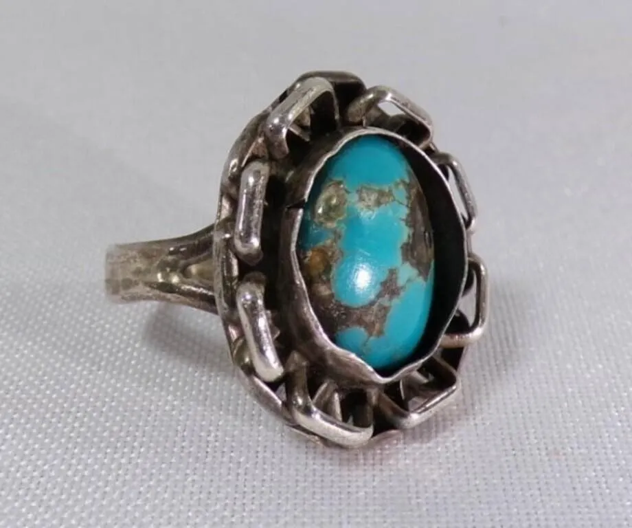 Vintage Southwestern-Style Turquoise/Silver Ring