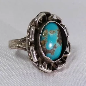 Vintage Southwestern-Style Turquoise/Silver Ring