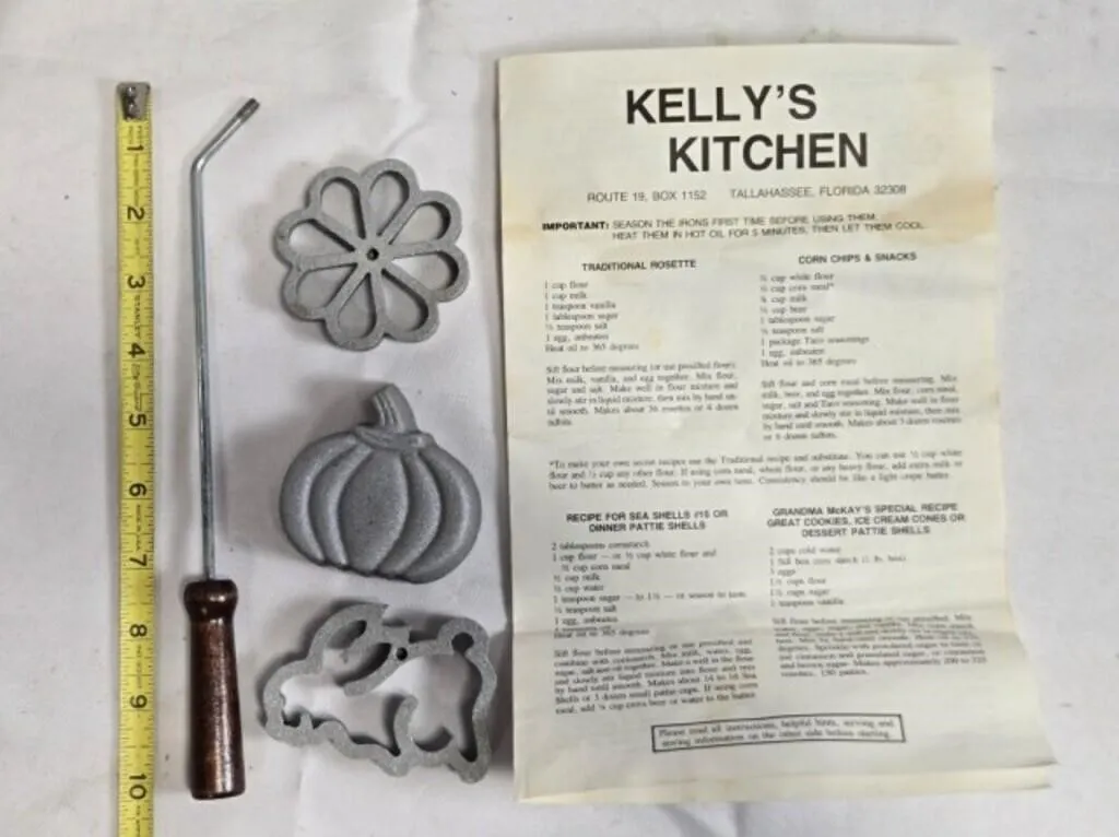 Kelly's Kitchen Rosette Maker & instructions