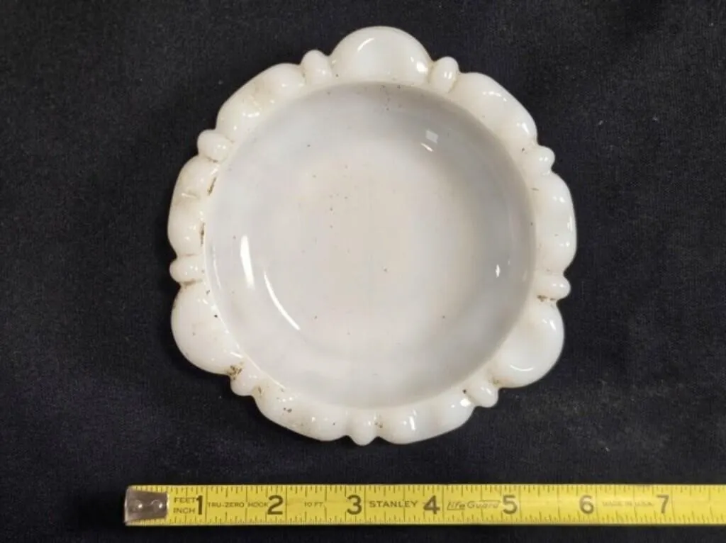 Vintage White Milk Glass Ashtray or trinket tray