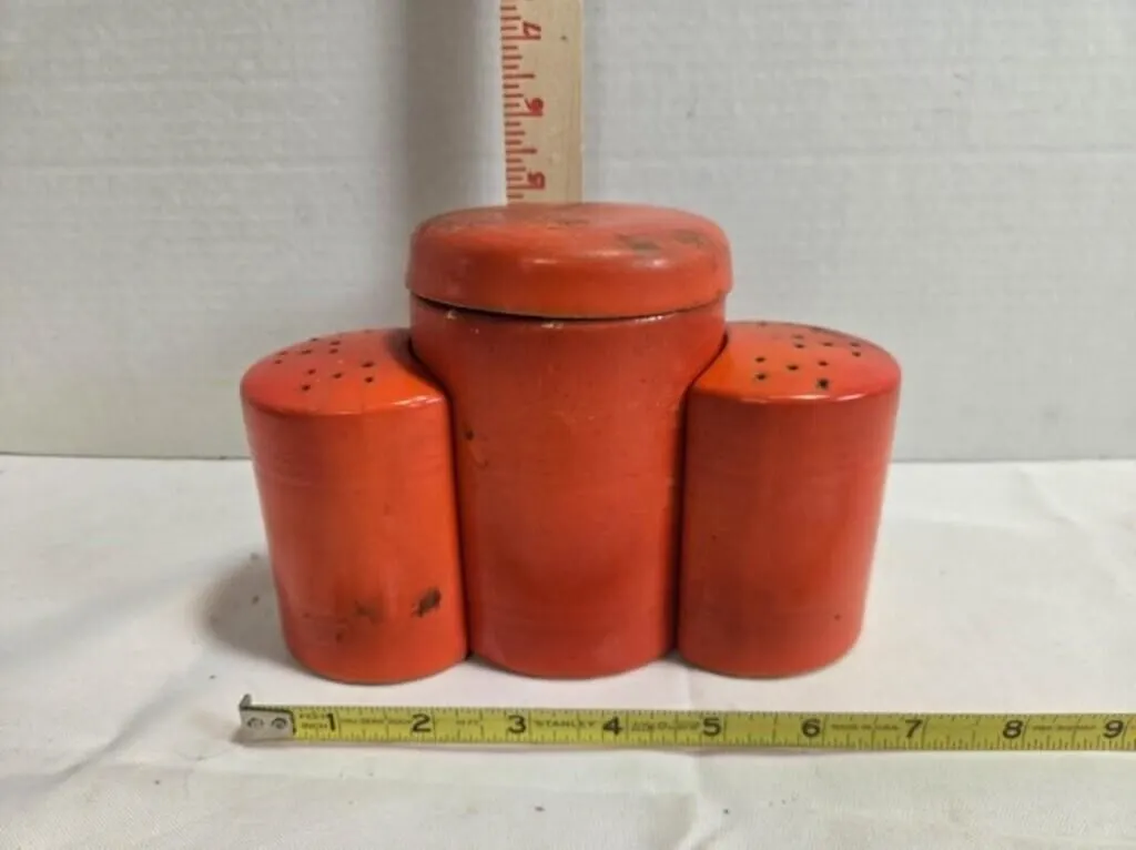 Vintage orange ceramic range set