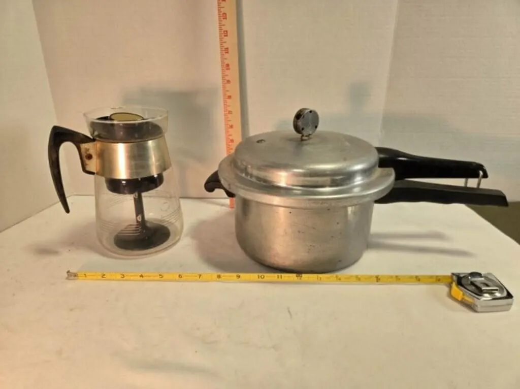 Coffee brewer, pressure cooker