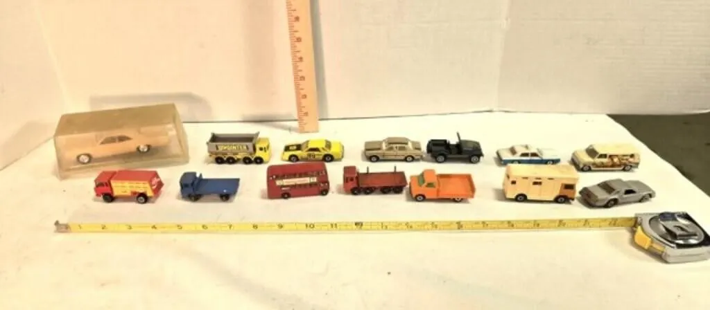 Vintage Die Cast Toy Vehicles/Cars