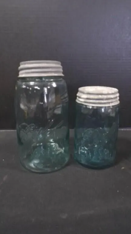 2 Classic Glass Mason Canning Jars w/Metal Lids