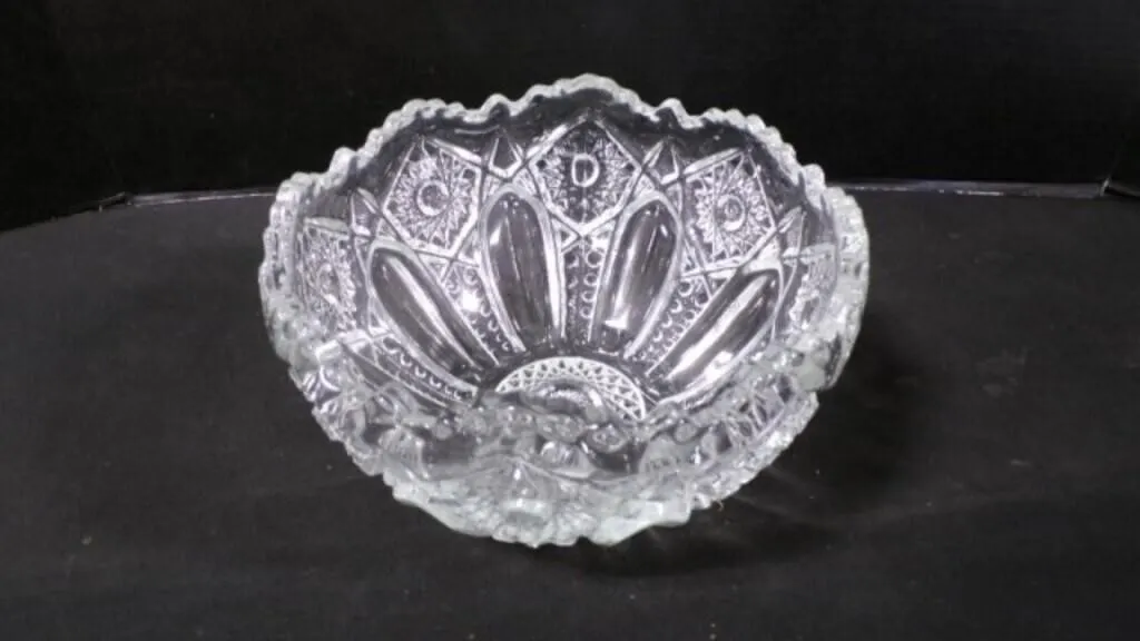 Vintage Quintec Pressed Pattern Glass Serving Bowl
