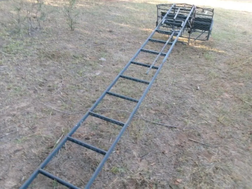 Deer Stand, Two Man Tree w/Ladder